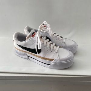 Nike Court Legacy Lift Sneakers Womens Size 8 White/Tan/Black